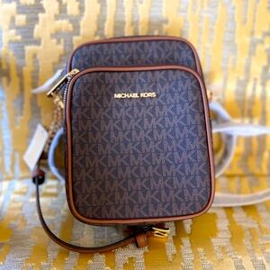 🤎 Michael Kors Brown Monogram Belt Bag NWT